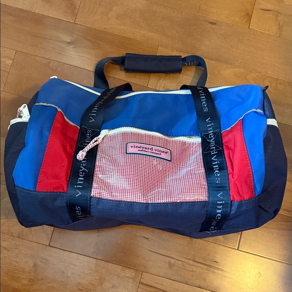 Vineyard Vines small duffel bag